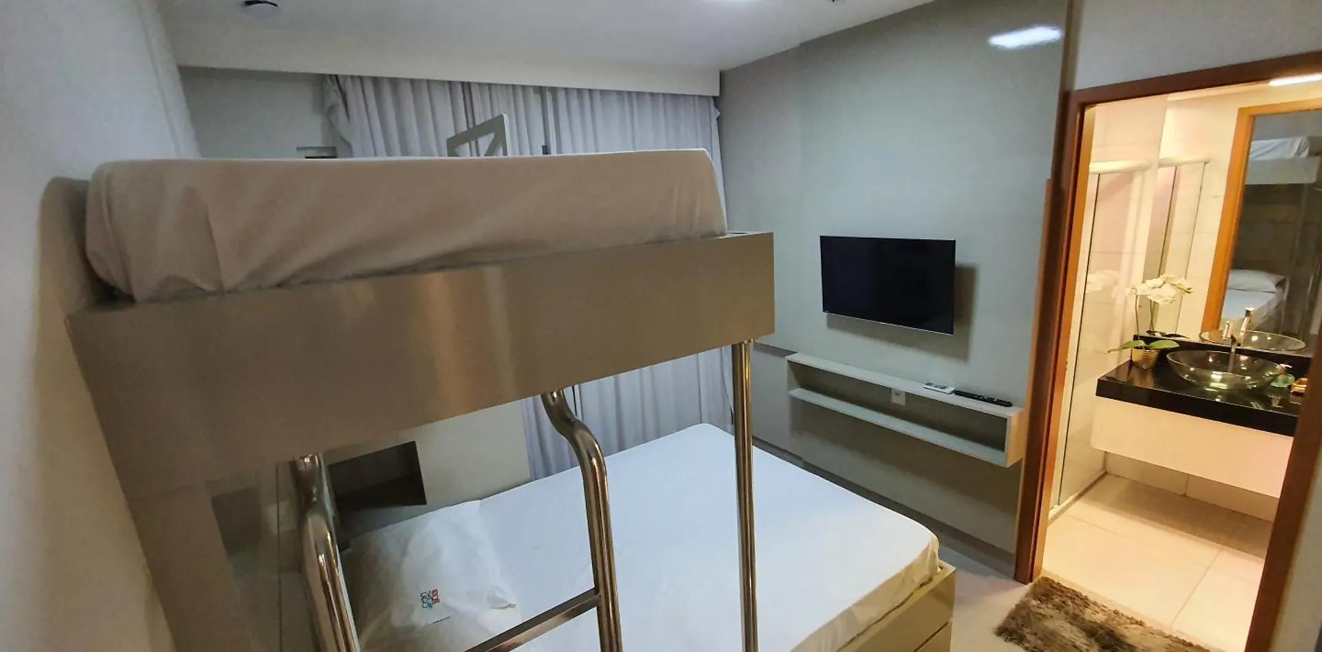 Resort Do Lago Park Caldas Novas 4*,